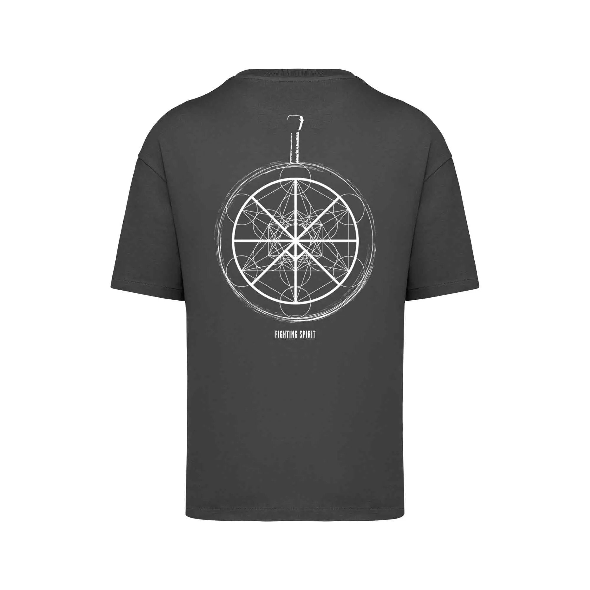 T-shirt oversize gris TOSHI “Black Warrior” pour homme, inspiré de l’univers de Berserk, style manga japonais et streetwear sportif.