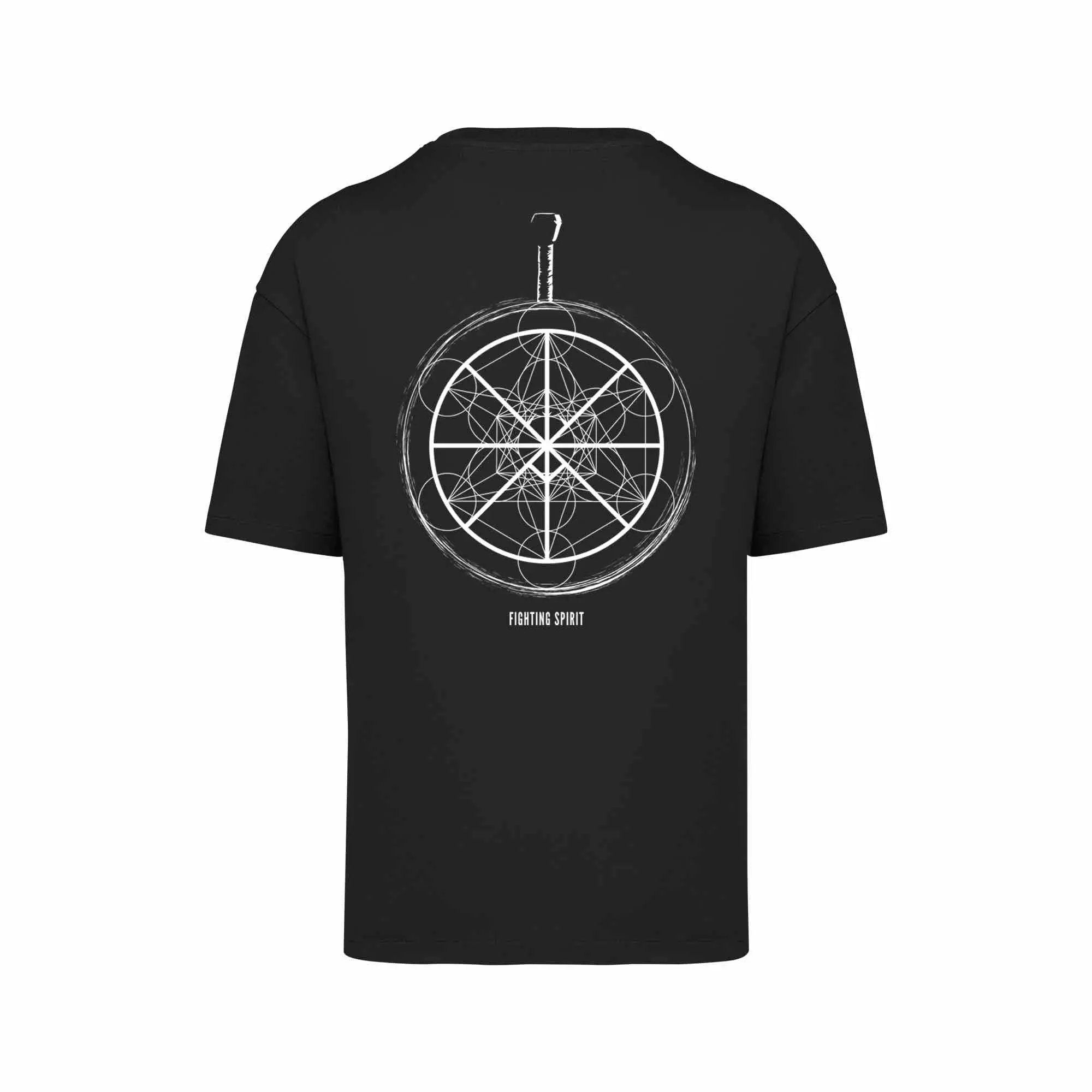 T-shirt oversize noir TOSHI “Black Warrior” pour homme, inspiré de l’univers de Berserk, style manga japonais et streetwear sportif.