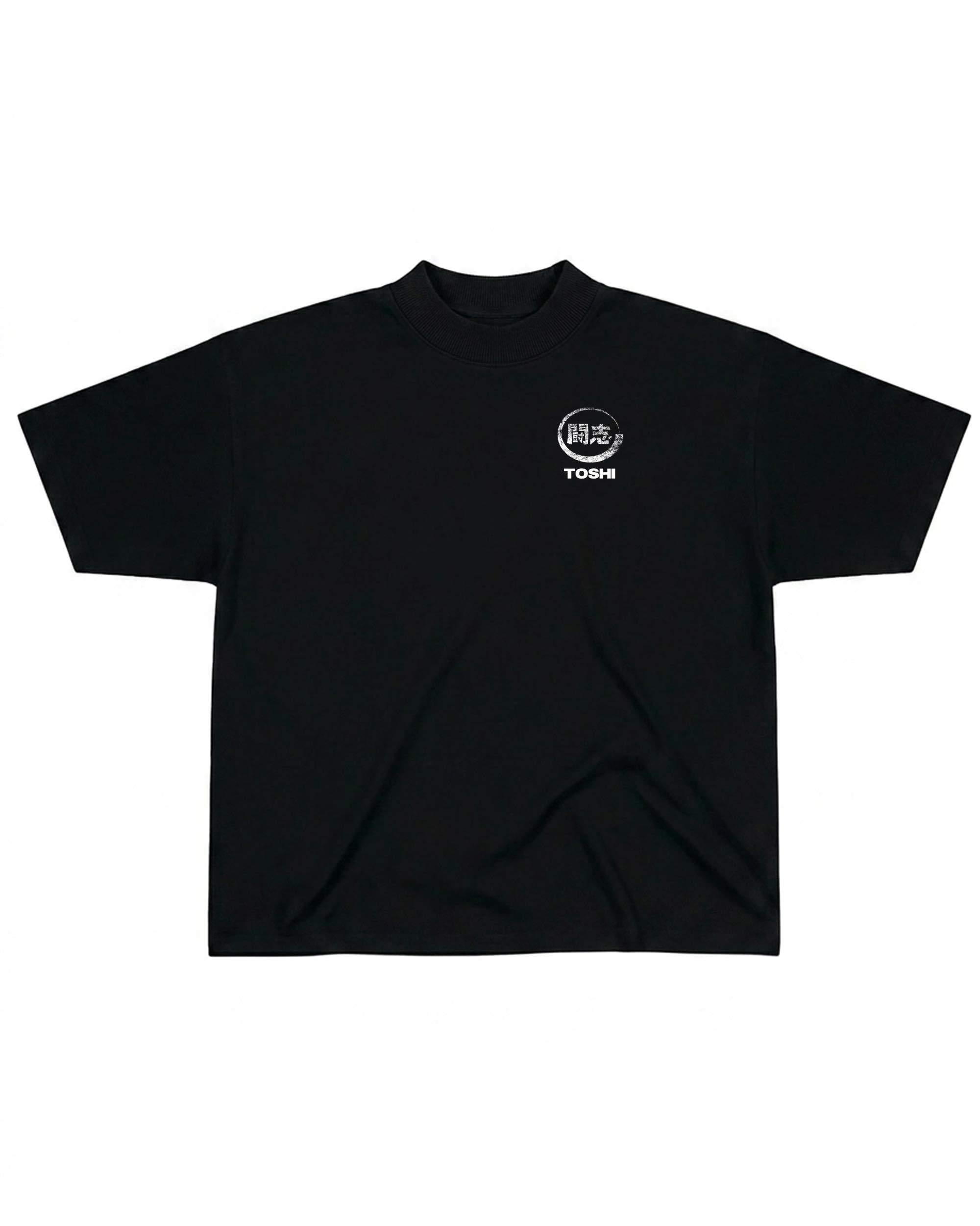 T-shirt oversize de couleur noire présenté à plat de face, avec un logo japonais de la marque TOSHI inspiré des mangas et animes.